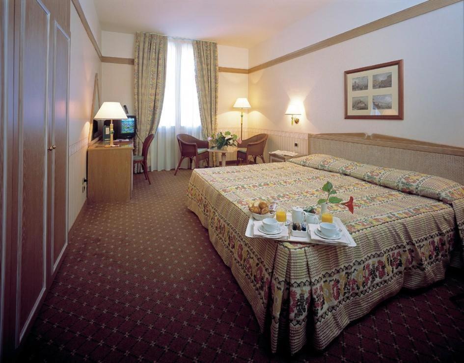 Grand Hotel Delle Terme Re Ferdinando Ischia Camera foto